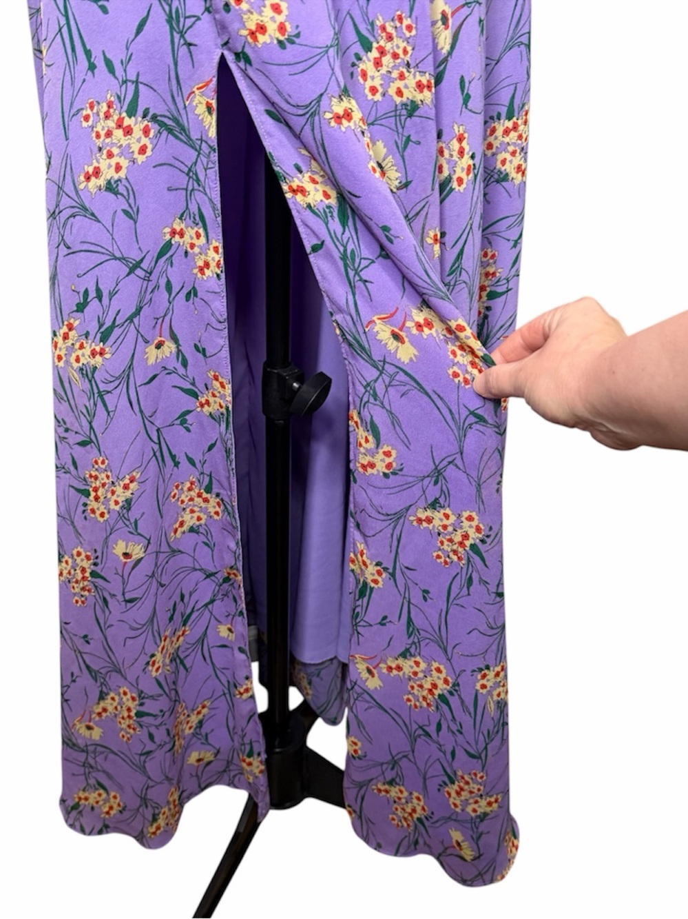 ASTR The Label Pandora Floral Maxi Dress Size Large Purple Yellow Slit Wedding - Picture 10 of 14
